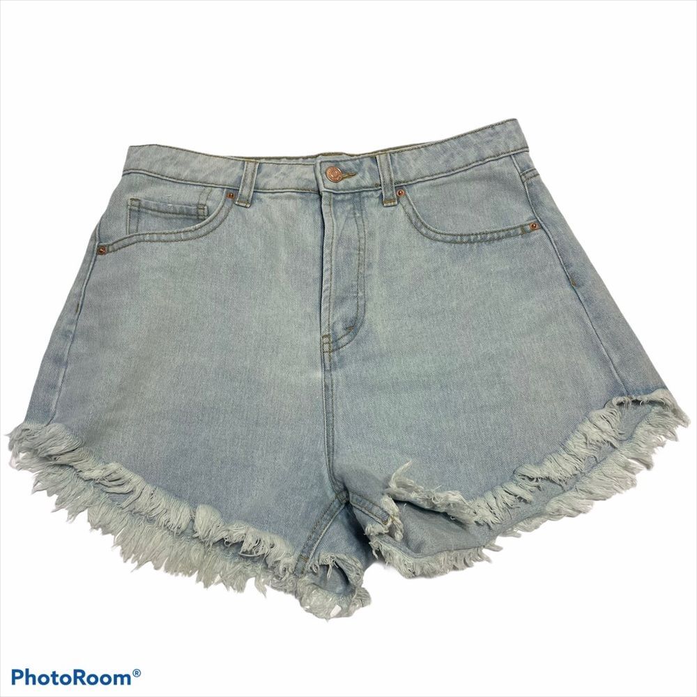 Wild Fable high rise distressed jean shorts Sz 8